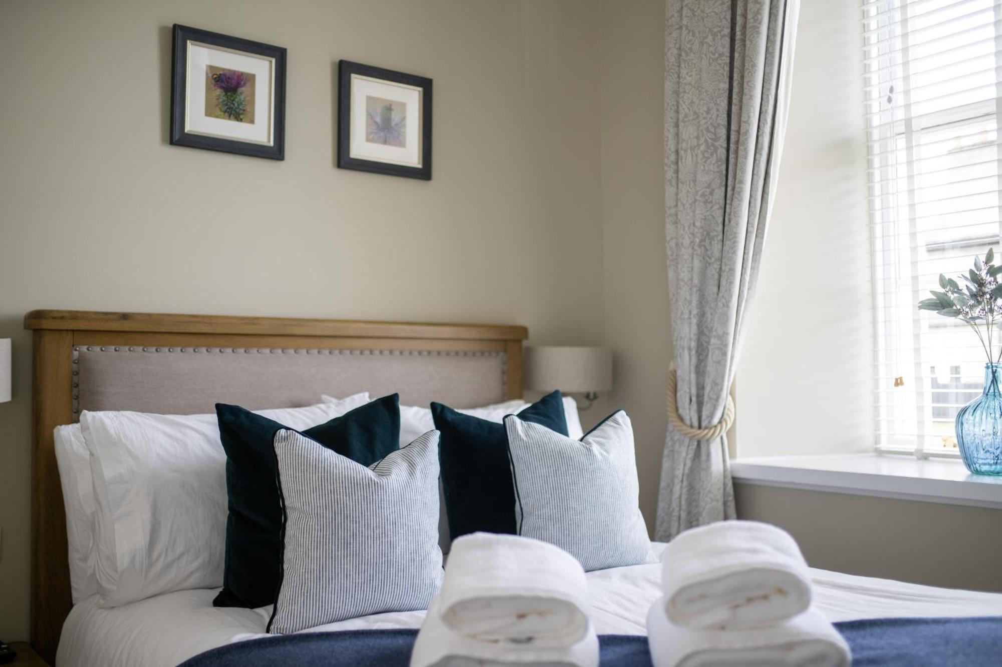 1 Old Edinburgh Court Apartment Inverness Bagian luar foto